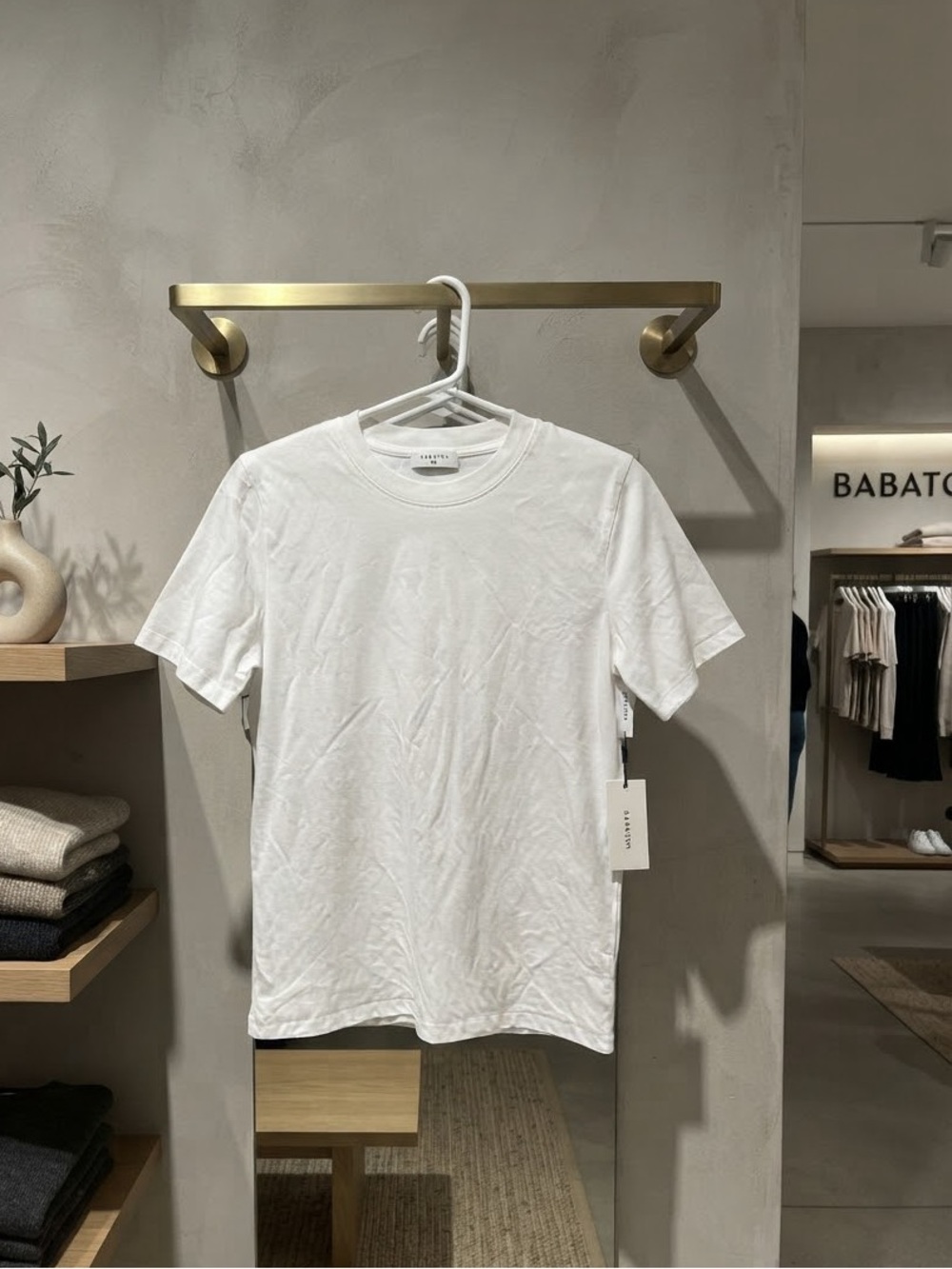 NWT Aritzia Babaton Hook Padded Shoulder Crew Neck T-Shirt White 2XS